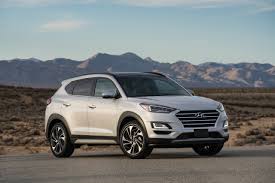 Here's a quick rundown of the 2020 santa fe sel and 2020 tucson sel. 2020 Hyundai Santa Fe Vs 2020 Hyundai Tucson Compare Crossovers