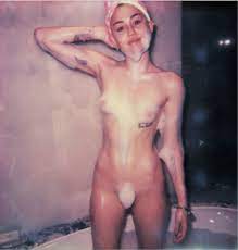 Miley Cyrus, naked & nude!