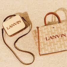 Australia you are about to browse this website in english. Lanvin Paris Official Website Luxury Clothing And Accessories