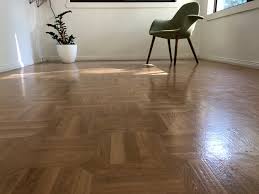 lay a floating laminate floor little