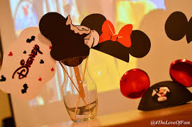 how to make disney photobooth props