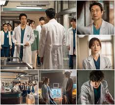 Kim hoca yeni öğrencileriyle doldam hastanesinde yaşanan olayları konu almaktadır. Romantic Doctor Kim Sabu 2 2nd Acts Watch Points