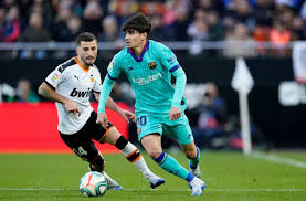Álex collado gutiérrez (born 22 april 1999) is a spanish professional footballer who plays for and captains fc barcelona b. Alex Collado Hoping For Long Future At Barcelona After Contract Renewal