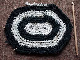 crocheted rag rug using fabric ss