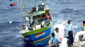 கச்சதீவு அருகே மீன்பிடித்த 21 தமிழக மீனவர்கள் கைது - விசைப்படகுகளை பறிமுதல்  செய்த இலங்கை கடற்படை | Sri Lankan Navy Arrest 21 TN Fishermen Near  Katchatheevu - Tamil Oneindia