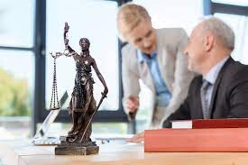 What does a lawyer do? A Day In The Life Of A Lawyer Simply Law Jobs Blog
