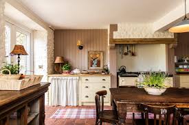 how to create an antique style kitchen