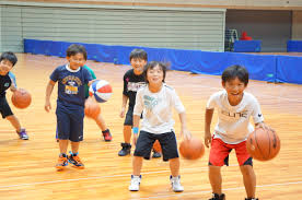 トライアンズバスケットボール（小学生） 火曜日 | こども,和歌山ビッグホエール,スポーツ | スポーツ教室・イベント案内