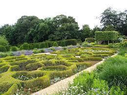 The Very Best Gardens Of The Cotswolds
