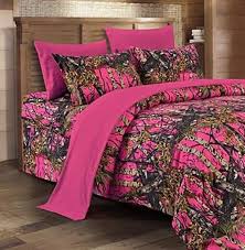 Black And Pink Comforter