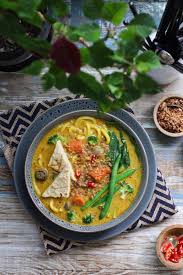 Singaporean cuisine is as ethnically diverse as its people, blending malay, chinese, indonesian, indian and western influences. Vegan Tofu Laksa Laksa Chicken Soup Recipes Vegetarian Cooking