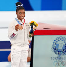 how many medals does simone biles have