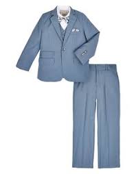Optate invece per un raffinatissimo stile inglese con pantaloni al ginocchio, camicia e gilet abbinato. 44 Idee Su Outfit Damigelle Nel 2021 Damigelle Outfit Abbigliamento Bambini