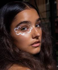 cloud eye makeup trend from euphoria at