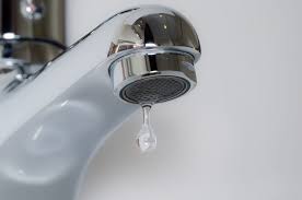 5 reasons your faucet is dripping water