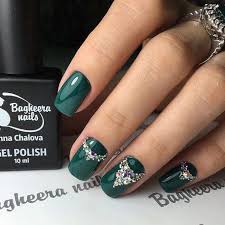 The ombre nail art designs look very glamorous for women. 20 Dark Green Nails Art Ideas Green Nails Nails Green Nail Art