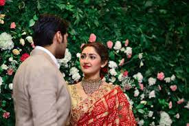 Actor arya & actress sayeesha saigal tied their knot. Arya Sayyeshaa Host Grand Wedding Reception In Chennai