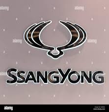 Ssangyong logo hi-res stock photography and images - Alamy