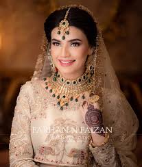 actress kiran haq beautiful bridal