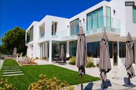 Will own no house. musk wrote on twitter friday. Elon Musk Lists More California Mansions For Combined 97 5 Million