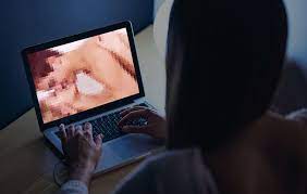 Guarda nonton video porno su xhamster. Haruskah Suami Heran Ketika Istri Nonton Film Porno Okezone Lifestyle