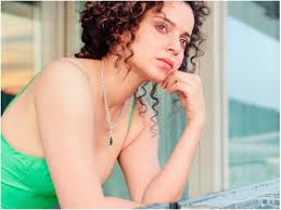 The film, like several others, has been invariably pushed due to the pandemic. Kangana Ranaut Looks Lost In Thought As She Muses Over A Ghalib Couplet While Posing In A Green Dress Hindi Movie News Times Of India