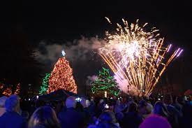 elk grove village holiday tree lighting