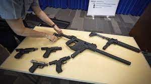Canada doet wat de VS nalaat: strengere wapenwetten | RTL Nieuws