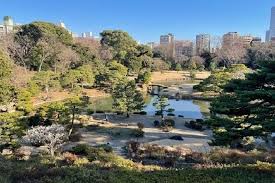 hen ai tokyo rikugien gardens tour with