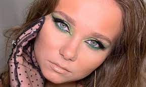 make up application brow lashes i