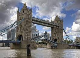 london s tower bridge closed to cars