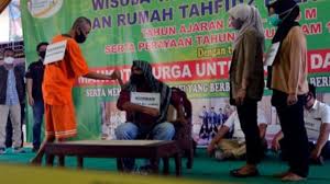 Ia sempat masuk ruang icu rs yarsi pada rabu (30/12). Penyerang Syekh Ali Jaber Disebut Polisi Dilandasi Motif Kebencian Pengamat Ada Indikasi Mengarah Ke Kelompok Radikal Bbc News Indonesia
