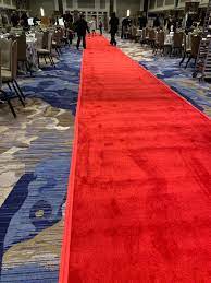 red carpet 4 foot x 25 foot als new