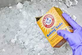 cleaning with baking soda