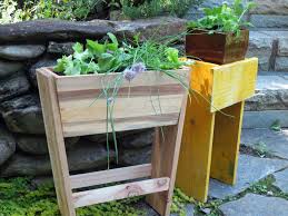 These detailed plans will show you how to build a sturdy wood planter that is large but not overwhelming to the space. Diy Child S Planter And Plant Stand Hgtv