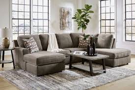 Ophannon Sectional With Chaise By