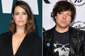 Newlyweds mandy moore and taylor goldsmith sweetly sing wedding duet at their. Mandy Moore Responds To Ex Ryan Adams Public Apology People Com