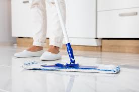 remove dried paint from laminate floor
