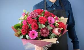 We send flowers on valentine's day as a way to show our love and appreciation for those special people in our lives. Valentine S Day Flowers Meaning What Flowers Should You Send This Valentine S Day Express Co Uk