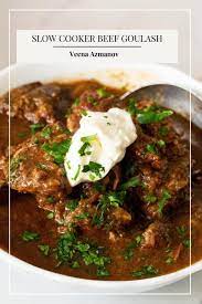 Best Slow Cooker Beef Goulash Recipe Veena Azmanov gambar png