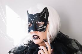 free photo cat woman in white wig