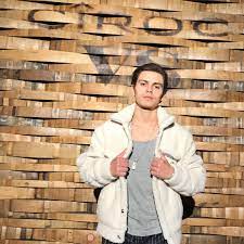 Austin started his career at the age of 8, in 2003 he appeared in the 'late show with david. Jake T Austin Wikipedia
