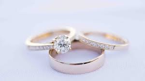Laughing Points Relating to Your Engagement and Wedding Rings