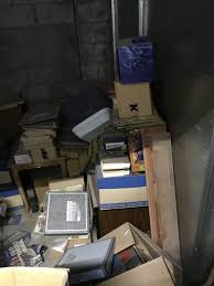 storage unit auction in mesa az at