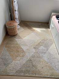 geometric carpet rug 1 6 x 2 3 m