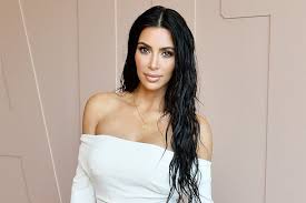Currently, kim kardashian's net worth is estimated to be $900 million, roughly earning $50 million every year. Kim Kardashian Net Worth 2021 Salary House Cars Wiki