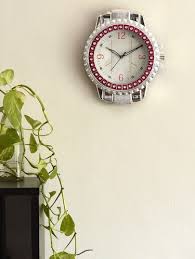Wrist Watch Shape Retro Wall Clock