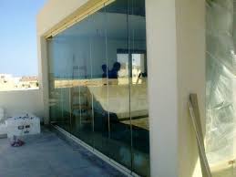 China Frameless Glass Bifold Doors