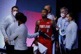 Damian lillard's girlfriend, kay'la hanson, is the stunning blazers wag who has been with him since before he began his spectacular nba career. Damian Lillard Injury Trail Blazers Pg Says He Ll Play Saturday In Game 3 Vs Lakers Draftkings Nation