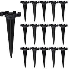 Mudder 30 Pieces Christmas Light Stakes C7 C9 Black Plastic Light Stakes Lawn Pathway Light Stakes For Christmas Holiday 4 5 Inch